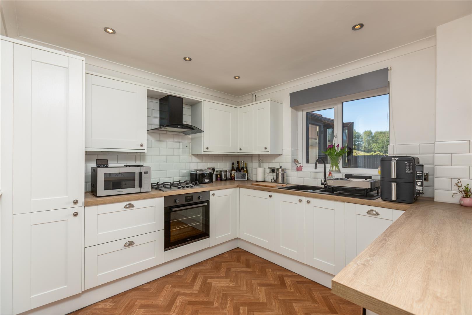 Murrayfield Close, Fforestfach, Swansea, SA5 5BT